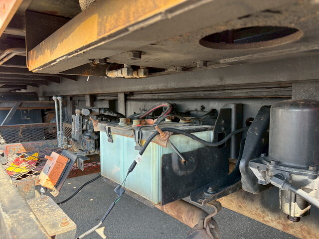 日野レンジャーセーフティクレーン4段増トン（6t・8t）[写真28]