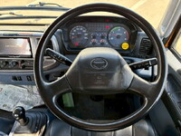 日野レンジャーセーフティクレーン4段増トン（6t・8t）[写真40]