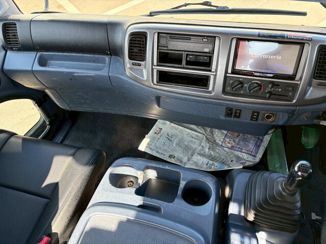 日野レンジャーセーフティクレーン4段増トン（6t・8t）[写真40]