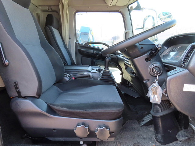 日野レンジャーアルミウイング増トン（6t・8t）[写真19]