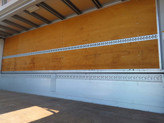 日野レンジャーアルミウイング増トン（6t・8t）[写真29]