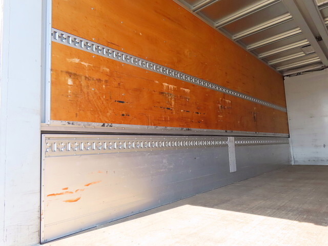 日野レンジャーアルミウイング増トン（6t・8t）[写真32]