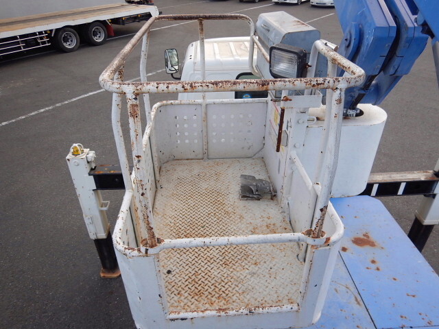 日野デュトロ高所作業車小型（2t・3t）[写真32]