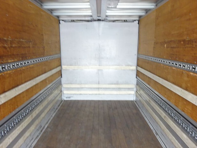 いすゞフォワードアルミウイング中型（4t）[写真17]