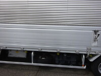 いすゞフォワードアルミウイング中型（4t）[写真21]