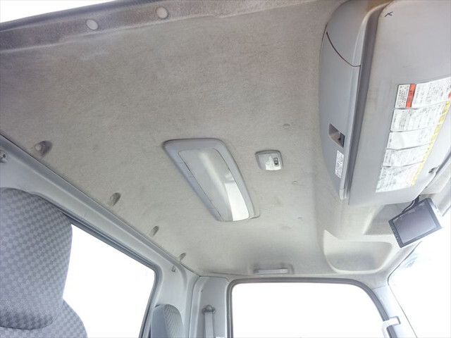 いすゞフォワードアルミウイング中型（4t）[写真25]