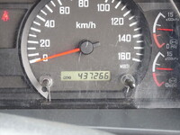 いすゞフォワードアルミウイング中型（4t）[写真28]