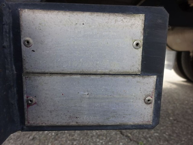 いすゞフォワードアルミウイング中型（4t）[写真33]