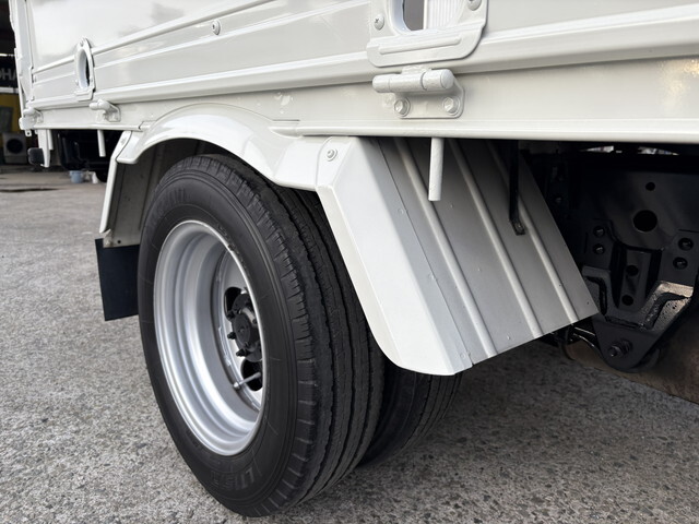 トヨタトヨエース平ボディ小型（2t・3t）[写真22]