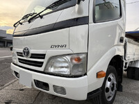 トヨタトヨエース平ボディ小型（2t・3t）[写真04]