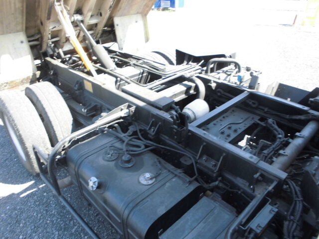 日野デュトロパッカー車（塵芥車）小型（2t・3t）[写真11]