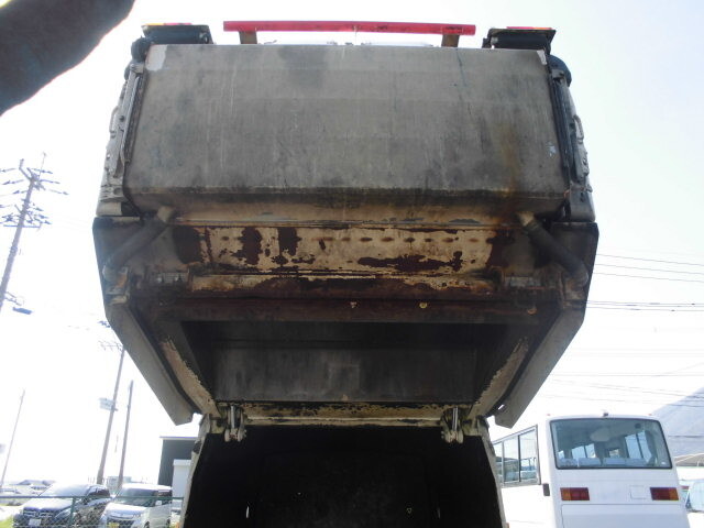 日野デュトロパッカー車（塵芥車）小型（2t・3t）[写真08]