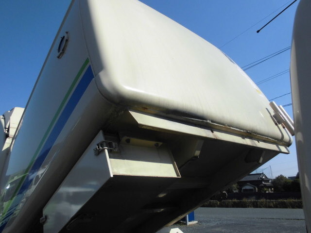 日野デュトロパッカー車（塵芥車）小型（2t・3t）[写真09]