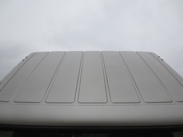 三菱ふそうキャンター平ボディ小型（2t・3t）[写真14]