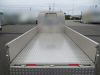 三菱ふそうキャンター平ボディ小型（2t・3t）[写真10]