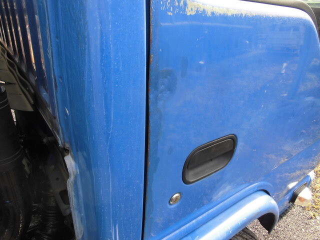 いすゞエルフバキュームカー小型（2t・3t）[写真25]