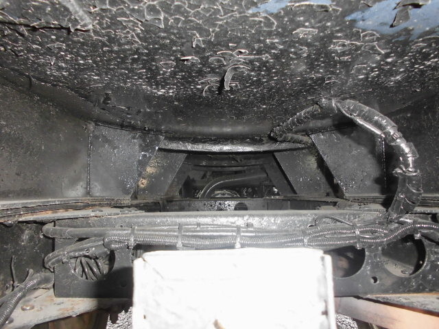 いすゞエルフバキュームカー小型（2t・3t）[写真08]