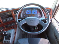 UDトラックスクオンアルミウイング大型（10t）[写真24]