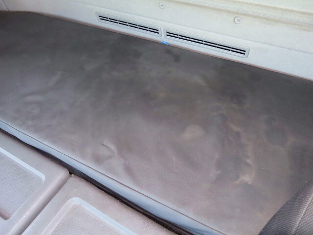 UDトラックスクオンアルミウイング大型（10t）[写真26]