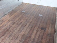 UDトラックスクオンアルミウイング大型（10t）[写真37]