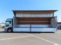 UDトラックスクオンアルミウイング大型（10t）[写真38]