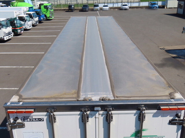 UDトラックスクオンアルミウイング大型（10t）[写真07]