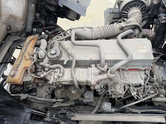 日野プロフィアアルミバン大型（10t）[写真18]