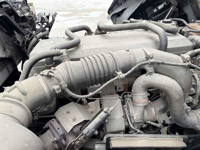 日野プロフィアアルミバン大型（10t）[写真21]