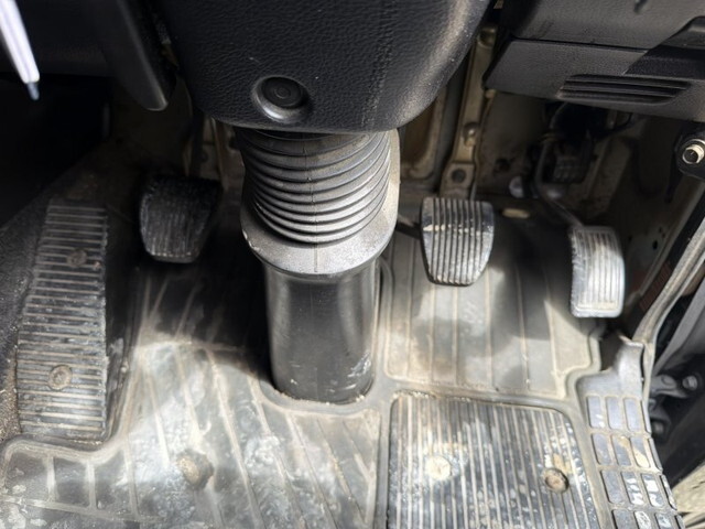 日野プロフィアアルミバン大型（10t）[写真31]