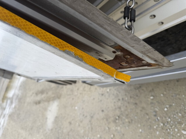 日野プロフィアアルミバン大型（10t）[写真07]