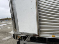 日野プロフィアアルミバン大型（10t）[写真09]