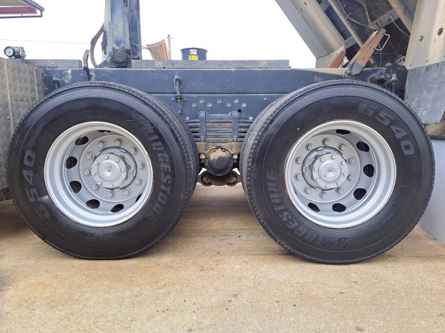 三菱ふそうスーパーグレート深ダンプ（土砂禁ダンプ）大型（10t）[写真23]