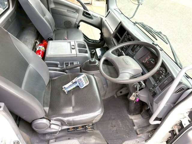 いすゞフォワードクレーン4段中型（4t）[写真23]