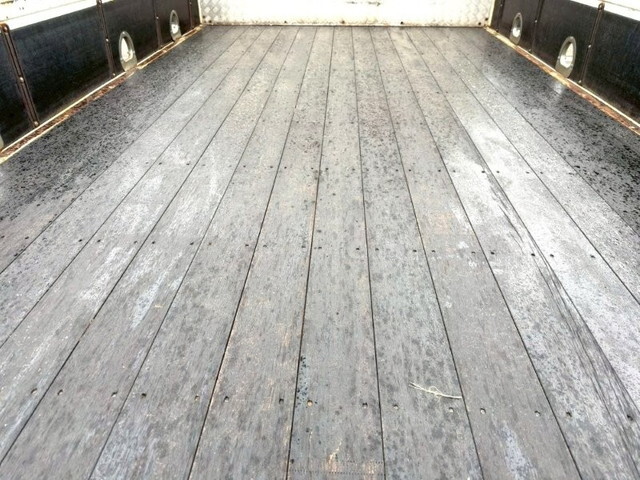 いすゞフォワードクレーン4段中型（4t）[写真09]