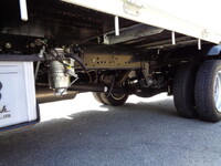 トヨタトヨエース平ボディ小型（2t・3t）[写真21]