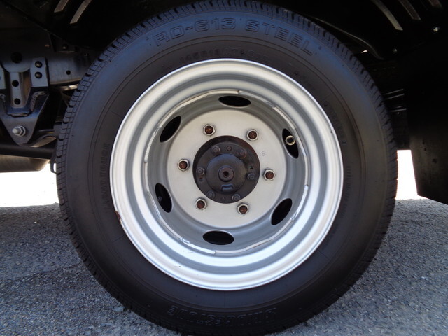 トヨタトヨエース平ボディ小型（2t・3t）[写真28]