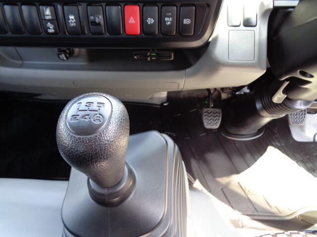 トヨタトヨエース平ボディ小型（2t・3t）[写真36]