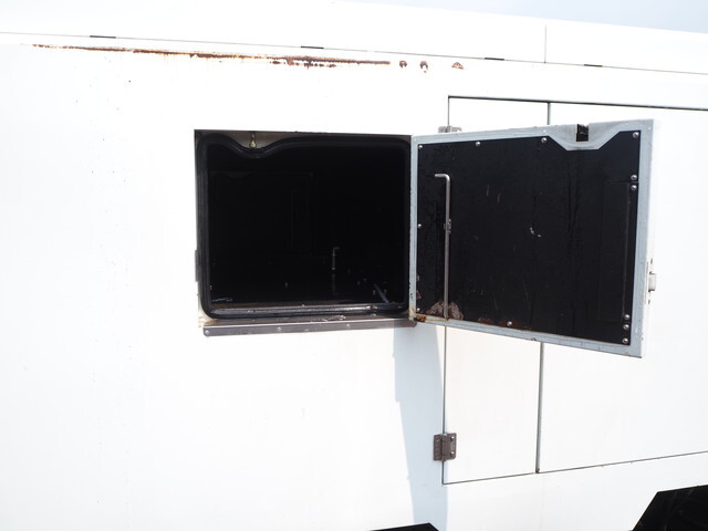 三菱ふそうキャンター高圧洗浄車小型（2t・3t）[写真17]