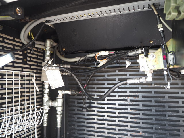 三菱ふそうキャンター高圧洗浄車小型（2t・3t）[写真21]