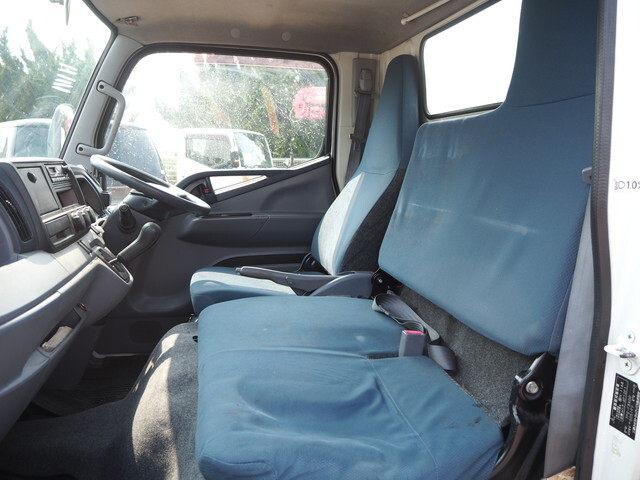 三菱ふそうキャンター高圧洗浄車小型（2t・3t）[写真32]