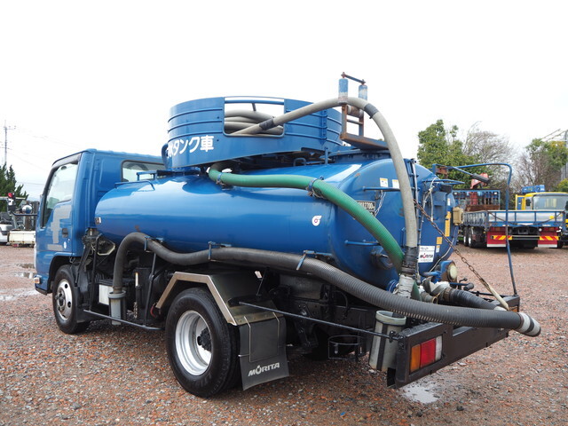 いすゞエルフバキュームカー小型（2t・3t）[写真02]