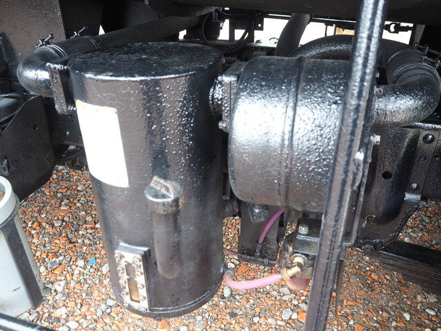 いすゞエルフバキュームカー小型（2t・3t）[写真26]