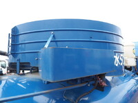 いすゞエルフバキュームカー小型（2t・3t）[写真31]