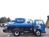 いすゞエルフバキュームカー小型（2t・3t）[写真08]