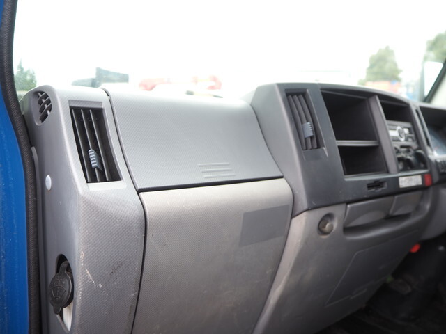 いすゞエルフバキュームカー小型（2t・3t）[写真09]