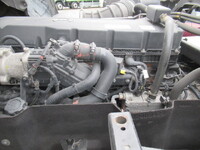 UDトラックスクオントレーラーヘッド（トラクターヘッド）大型（10t）[写真36]