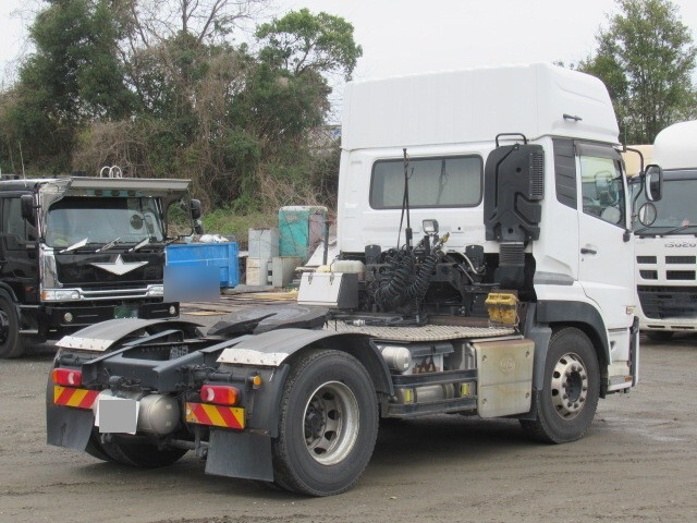 UDトラックスクオントレーラーヘッド（トラクターヘッド）大型（10t）[写真04]