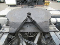 UDトラックスクオントレーラーヘッド（トラクターヘッド）大型（10t）[写真07]