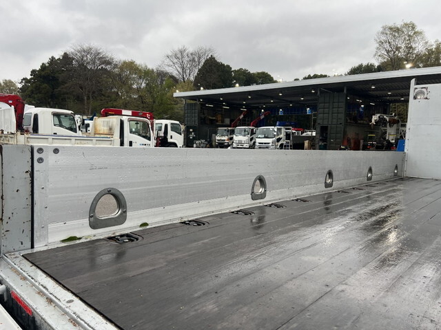 いすゞフォワードクレーン4段中型（4t）[写真10]