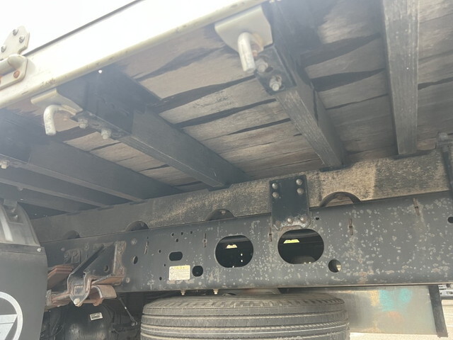 いすゞフォワードクレーン4段中型（4t）[写真35]